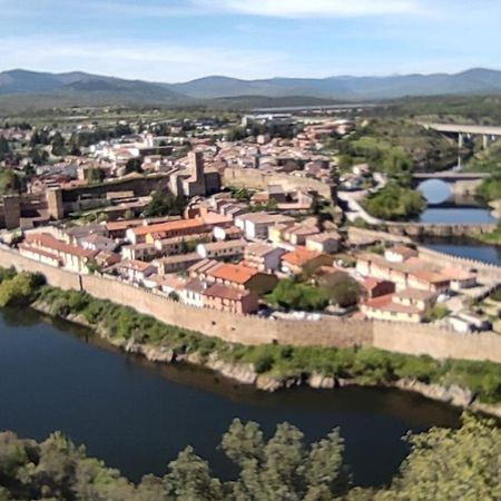 Puente Viejo De Buitrago Casa Fresno Apartment Буитраго дел Лосоя Екстериор снимка